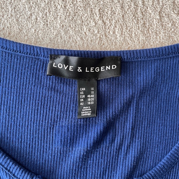 Love & Legend Blue Ribbed V-Neck Stretch Tee 1X - Picture 3 of 7